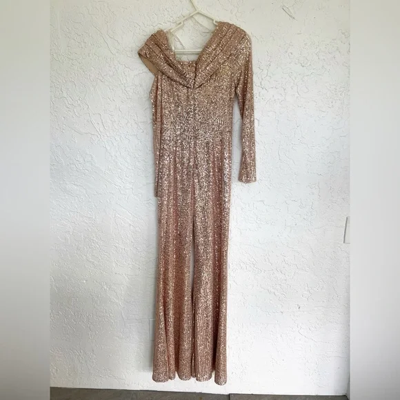 Mac Duggal Gold Off The Shoulder Sequin Flare Leg Jumpsuit Pantsuit Size 2 - Picture 4 of 6